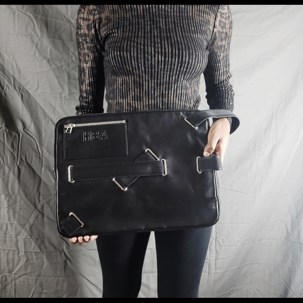 Hba hood by air laptop shelve /bag